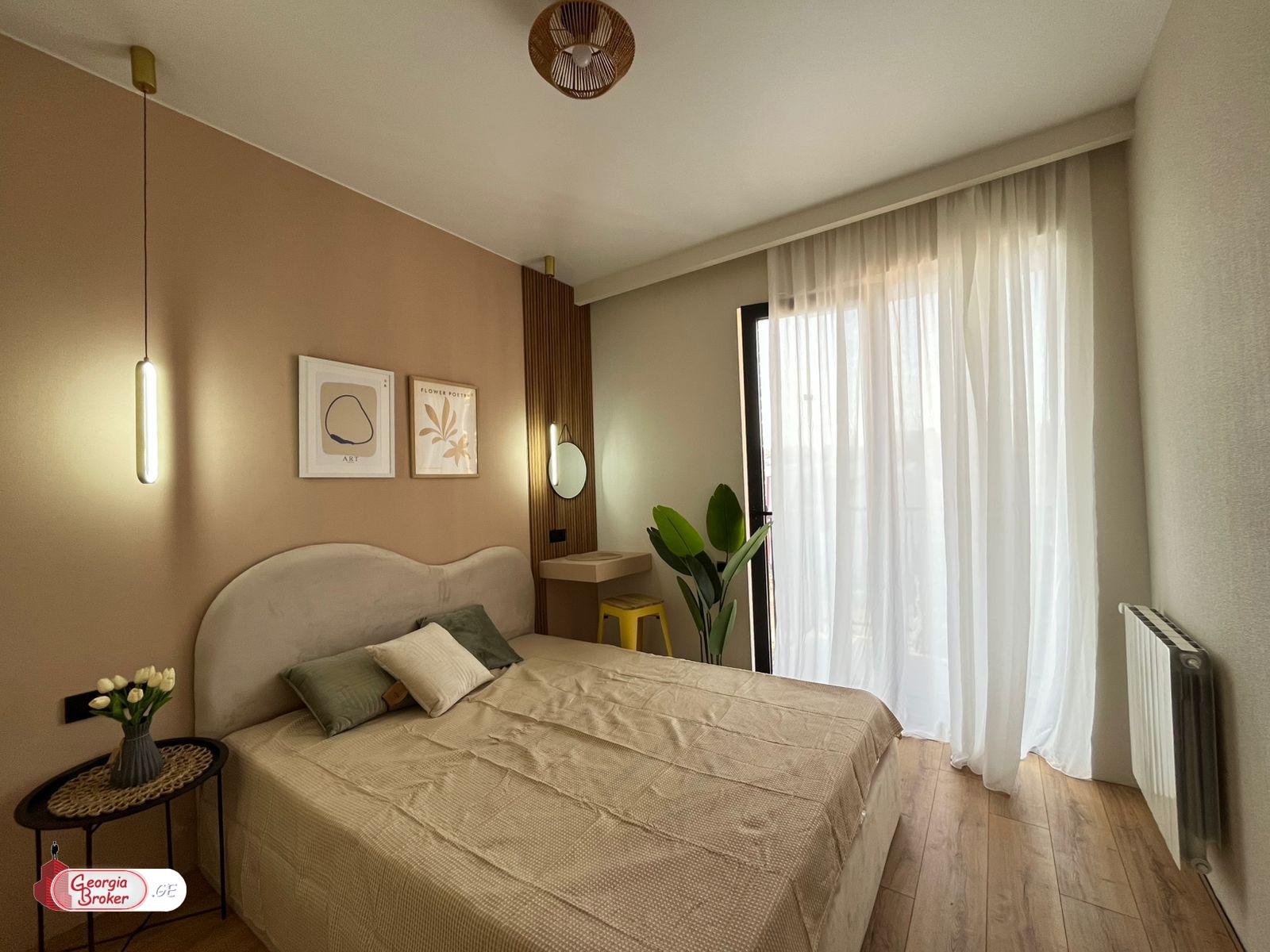 იყიდება ახალი გარემონტებული 2 ოთახიანი ბინა